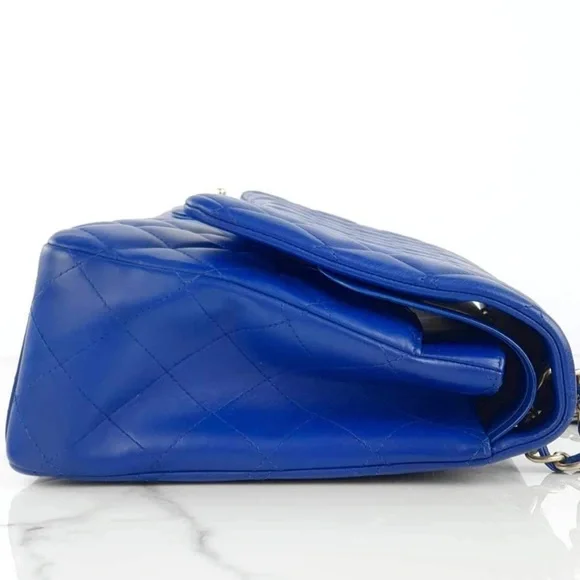 CHANEL Jumbo Classic Double Flap Bag in Cobalt Blue Lambskin - Picture 5 of 13